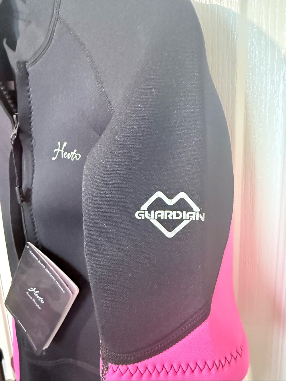 Wetsuit - Picture 3 of 8